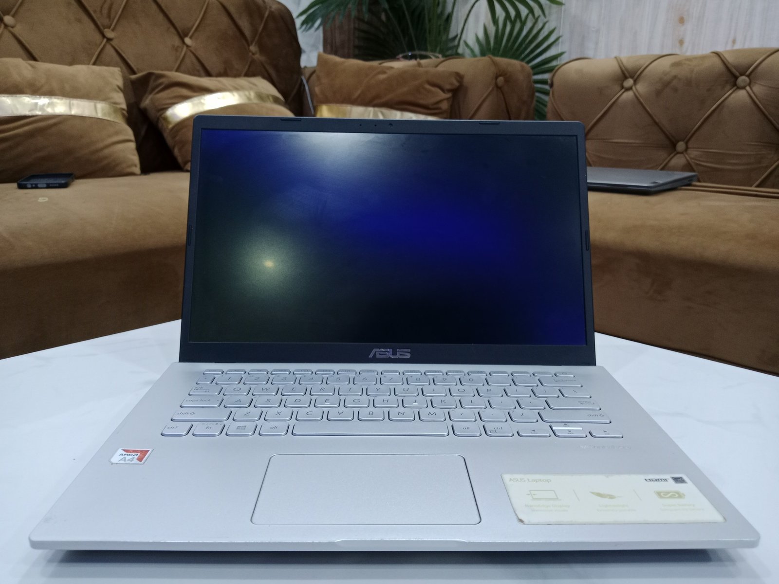 ASUS VIVOBOOK A416 INTEL CELERON N4020, RAM 8 GB SSD 256 GB LAPTOP TYPE BARU BODY SLIM ANTI LEMOT DISPLAY 14 INC MULUS